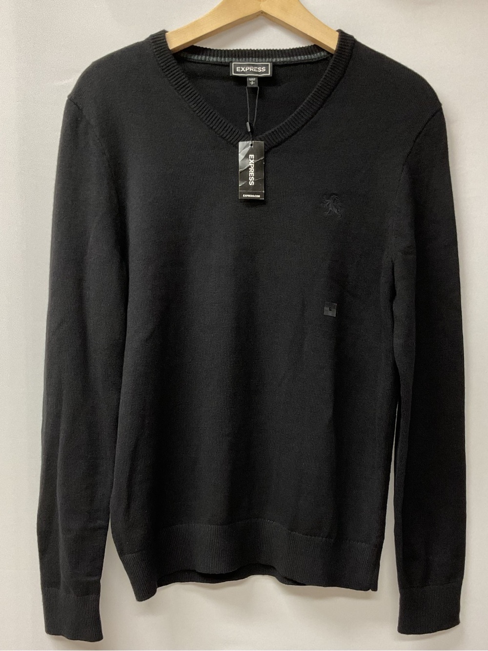 Brand New-Express Men’s classic men's black V-neck sweater